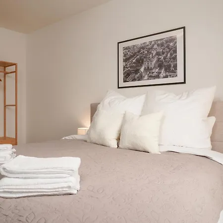 بيت للعطل Wohnkultur - Fuer 10 Mit Garten, Parkplatz, 5 Schlafzimmer